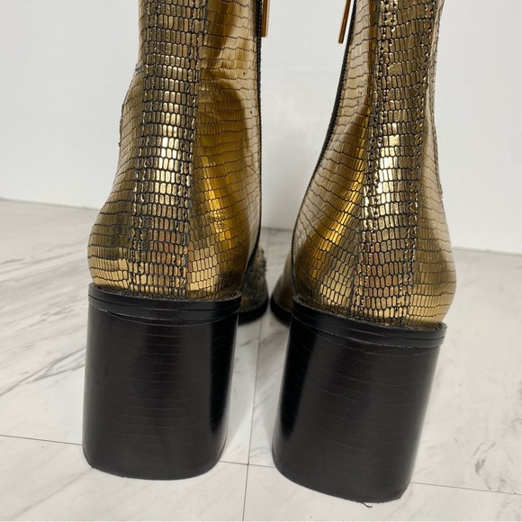 Vince Camuto Sojetta Gold Square Toe Heeled Bootie 8M - Picture 4 of 16
